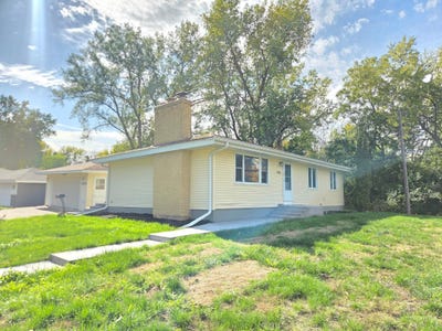 /international/us/5201-w-84th-street-bloomington-mn-110110399525/