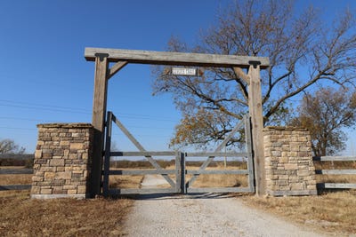 /international/us/9372-e-yorkshire-ave-claremore-ok-110107032502/