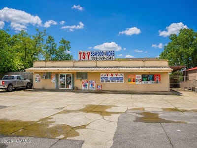 /international/us/830-canal-street-jeanerette-la-110108984284/