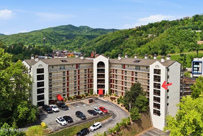 /international/us/102-baskins-creek-bypass-gatlinburg-tn-110108575760/