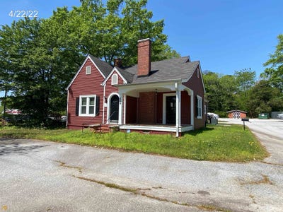 /international/us/254-n-broad-street-winder-ga-110107311156/