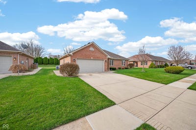 /international/us/5147-e-hyde-court-columbus-in-110106733979/