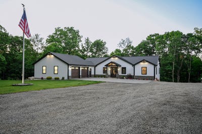/international/us/4861-state-route-287-west-liberty-oh-110108966560/