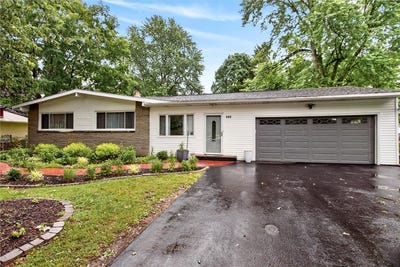 /international/us/624-pinnacle-road-pittsford-ny-110108976208/