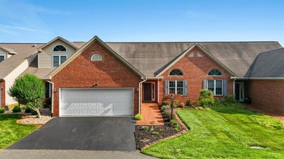 /international/us/152-fairwinds-court-forest-va-110100212426/
