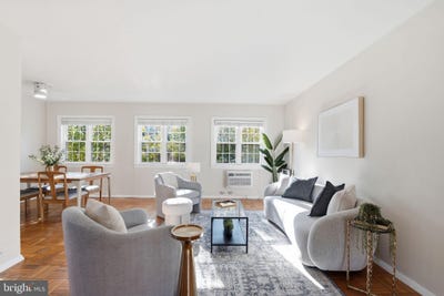/international/us/3266-martha-custis-drive-alexandria-va-110120898446/