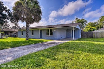 /international/us/1111-center-street-green-cove-springs-fl-110100684294/