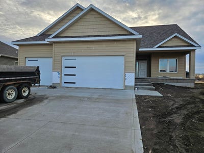 /international/us/902-cattail-court-no-sioux-city-sd-110106564608/