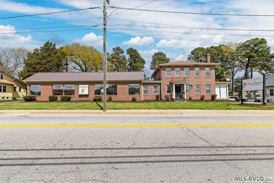 /international/us/219-e-atlantic-street-south-hill-va-110106976030/