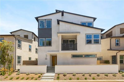 /international/us/470-lobata-irvine-ca-110107939084/
