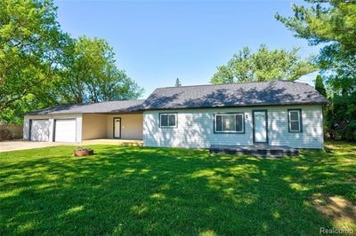 /international/us/8053-leadley-avenue-genesee-twp-mi-110108581058/