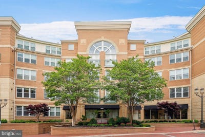 /international/us/12000-market-street-reston-va-110106254497/