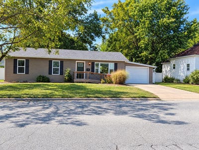 /international/us/119-n-oakland-avenue-bolivar-mo-110110337398/