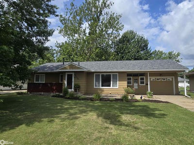 /international/us/2639-kenwood-street-ottumwa-ia-110100623006/