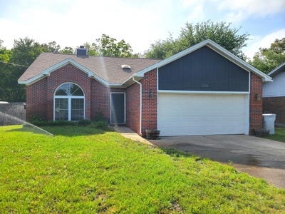 /international/us/2225-prytania-circle-navarre-fl-110105522469/
