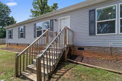 /international/us/50-old-school-house-road-mayo-sc-110107307270/