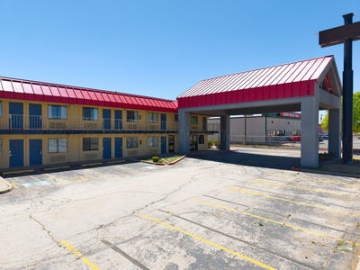 /international/us/1620-e-interstate-40-amarillo-tx-110107826088/