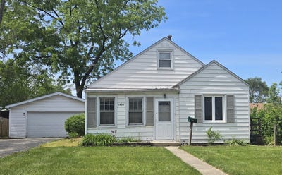 /international/us/1921-kelly-avenue-crest-hill-il-110108107986/