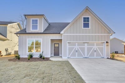 /international/us/135-bowers-estates-road-hartwell-ga-110100692043/