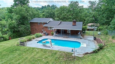 /international/us/4926-dempsey-drive-charleston-wv-110108874039/