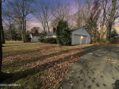 /international/us/35-woodland-drive-middletown-nj-110103595561/