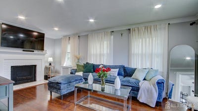 /international/us/80-n-hill-road-n-colonia-nj-110120514002/