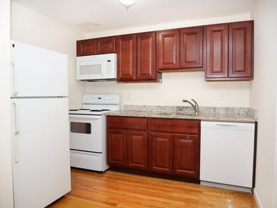 /international/us/1039-commonwealth-ave-boston-ma-110106503054/