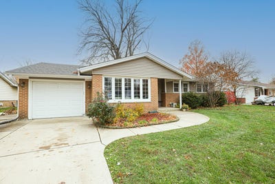 /international/us/225-placid-way-elk-grove-village-il-110108806223/