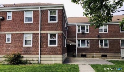/international/us/37-canaan-court-stratford-ct-110106853096/
