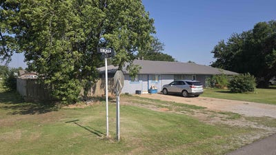 /international/us/623-n-kingman-st-helena-ok-110108665227/