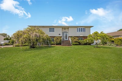 /international/us/1540-7th-street-west-babylon-ny-110108298741/
