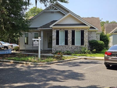 /international/us/56-business-center-dr-pawleys-island-sc-110101216071/