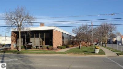 /international/us/311-woodworth-avenue-alma-mi-110106098051/