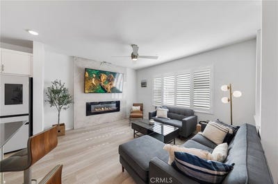 /international/us/303-sweet-place-fallbrook-ca-110104823883/