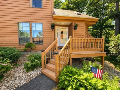 /international/us/43-w-meadow-road-haverhill-ma-110108847616/