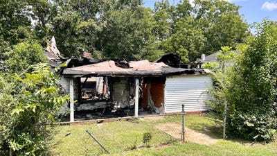 /international/us/206-n-zion-st-winnsboro-sc-110109693565/