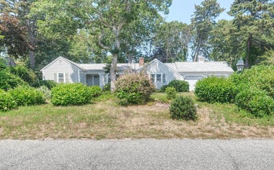 /international/us/126-capt-small-road-south-yarmouth-ma-110101422623/
