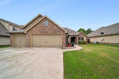 /international/us/7404-e-83rd-street-north-owasso-ok-110108397336/