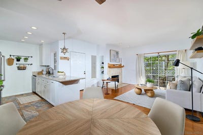 /international/us/13826-midland-rd-poway-ca-110107857419/