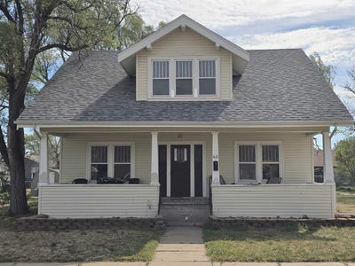 /international/us/63-s-maple-street-russell-ks-110107152169/