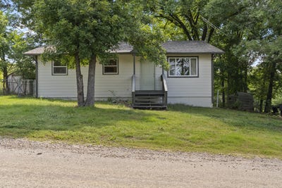 /international/us/244-sioux-lane-rockaway-beach-mo-110100658705/