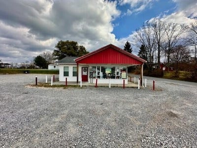 /international/us/6064-ballard-red-sulphur-pkwy-ballard-wv-110101591137/