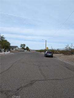 /international/us/0-casa-linda-street-needles-ca-110099329242/