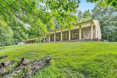 /international/us/5885-bent-mountain-rd-roanoke-va-110093466806/