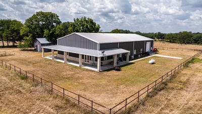/international/us/258-private-road-2006-schulenburg-tx-110102186080/