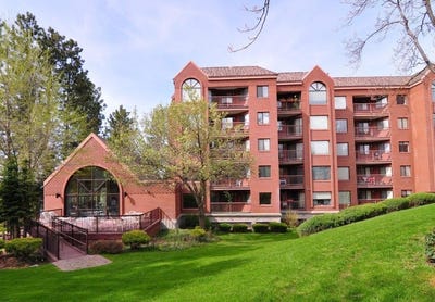 /international/us/221-e-rockwood-blvd-spokane-wa-110100506979/