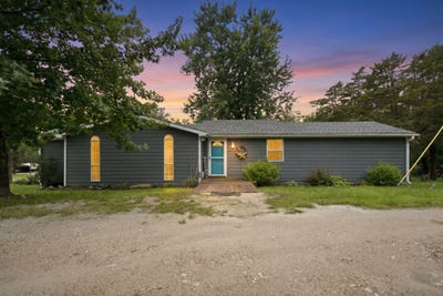 /international/us/20492-ponderosa-lane-flemington-mo-110108905438/