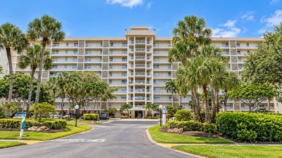 /international/us/3510-oaks-way-pompano-beach-fl-110110308275/
