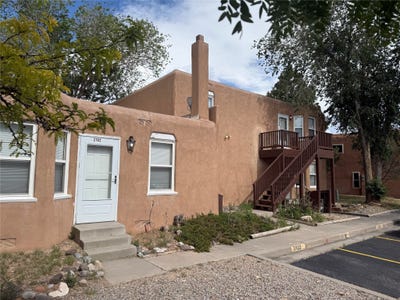 /international/us/2702-2710-2712-calle-de-oriente-norte-santa-fe-nm-110108575120/