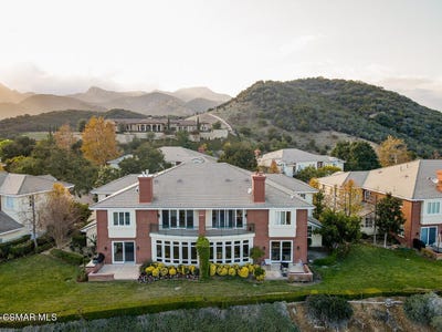 /international/us/2390-crombie-court-westlake-village-ca-110107502606/